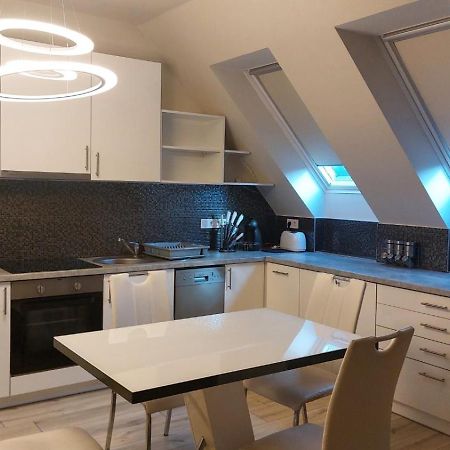 Hajnal Apartman Appartement Szeged Buitenkant foto