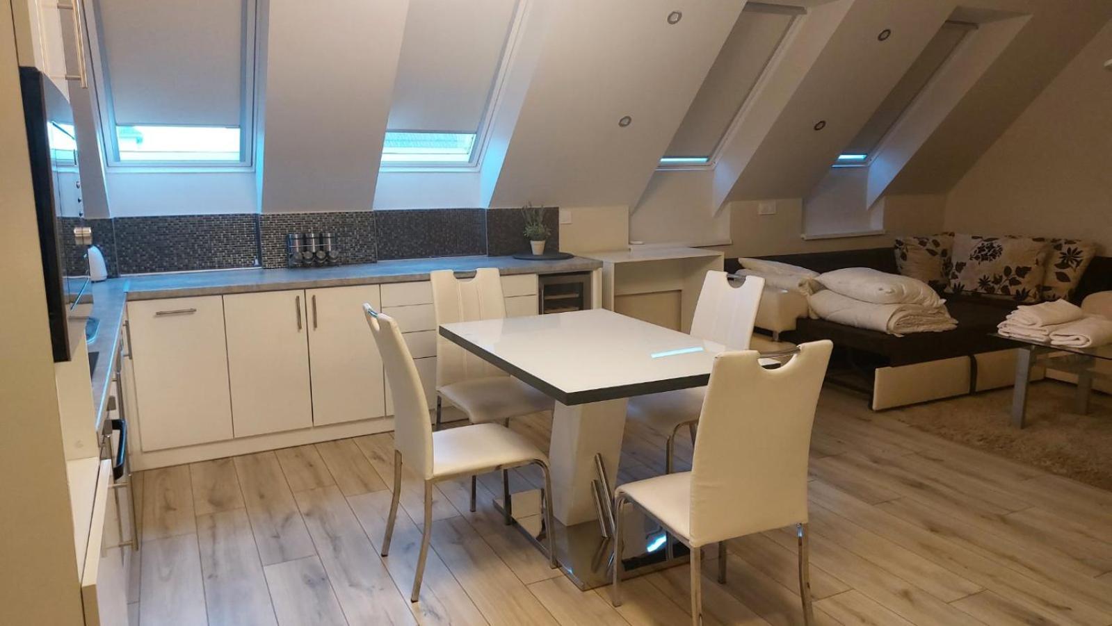 Hajnal Apartman Appartement Szeged Buitenkant foto