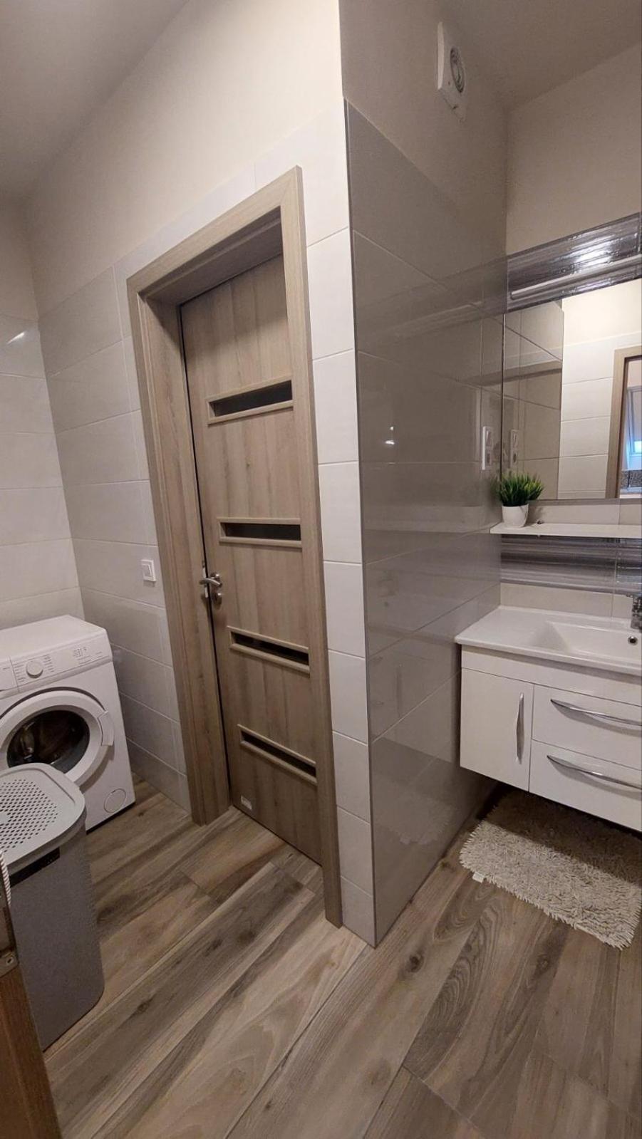 Hajnal Apartman Appartement Szeged Buitenkant foto