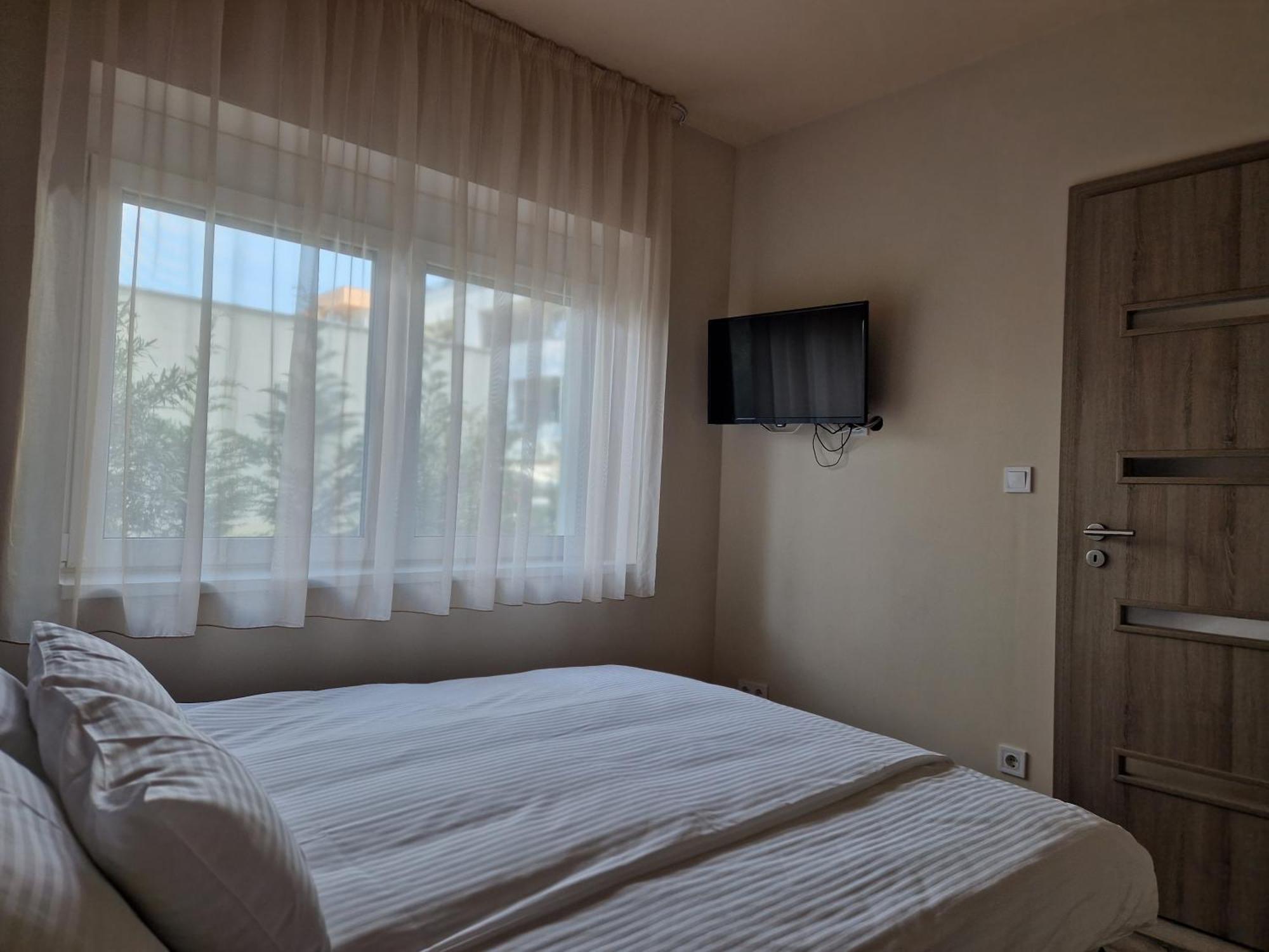 Hajnal Apartman Appartement Szeged Kamer foto